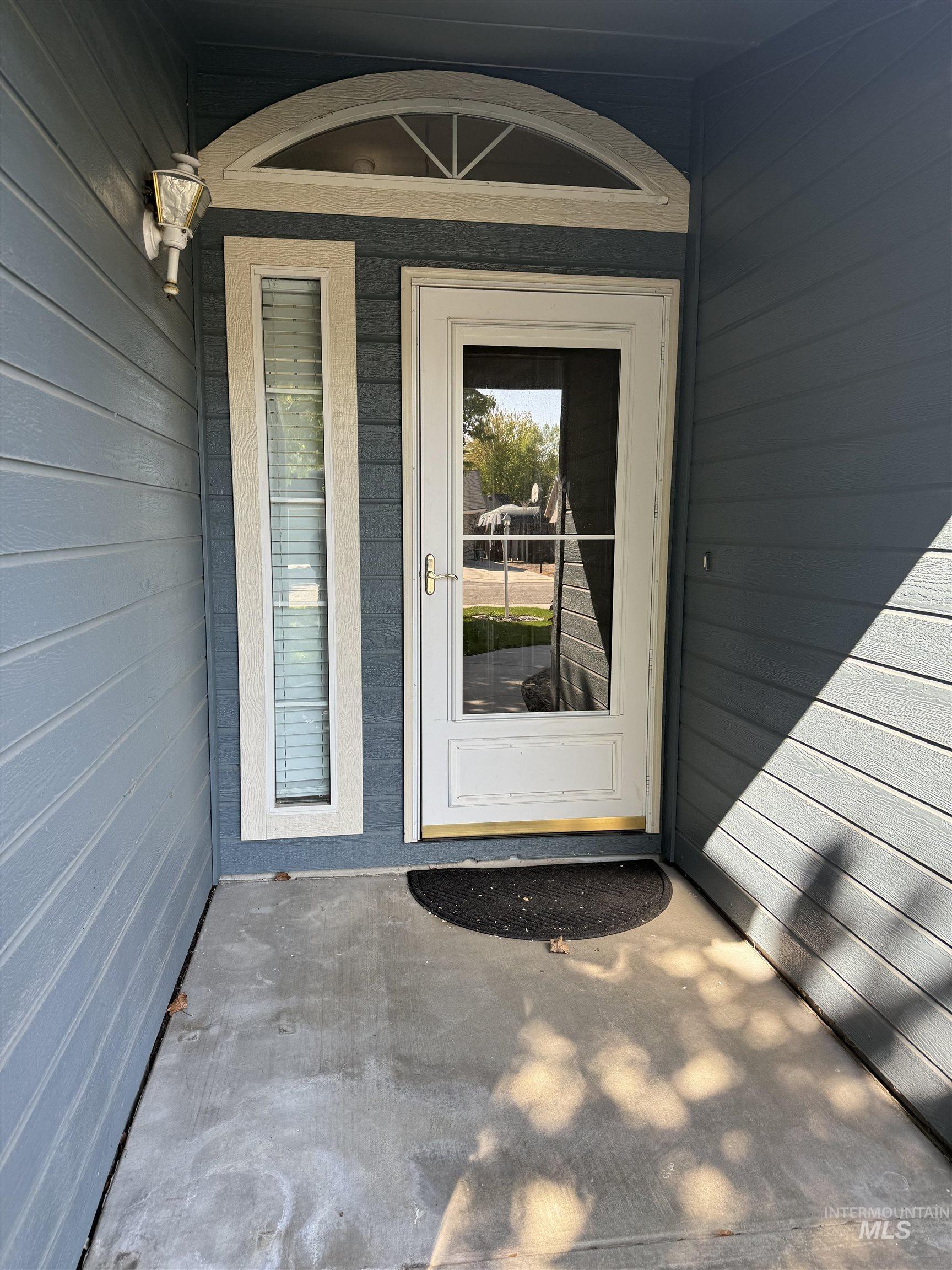 Meridian, Idaho 83646, United States, 3 Bedrooms Bedrooms, ,2 BathroomsBathrooms,Residential,Pending,118798