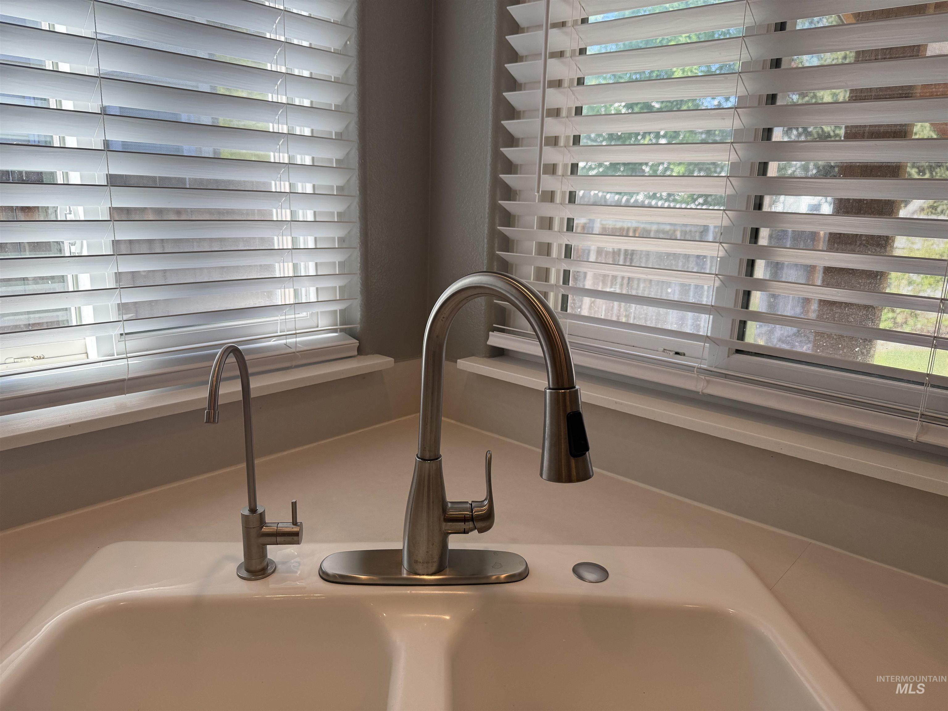 Meridian, Idaho 83646, United States, 3 Bedrooms Bedrooms, ,2 BathroomsBathrooms,Residential,Pending,118798