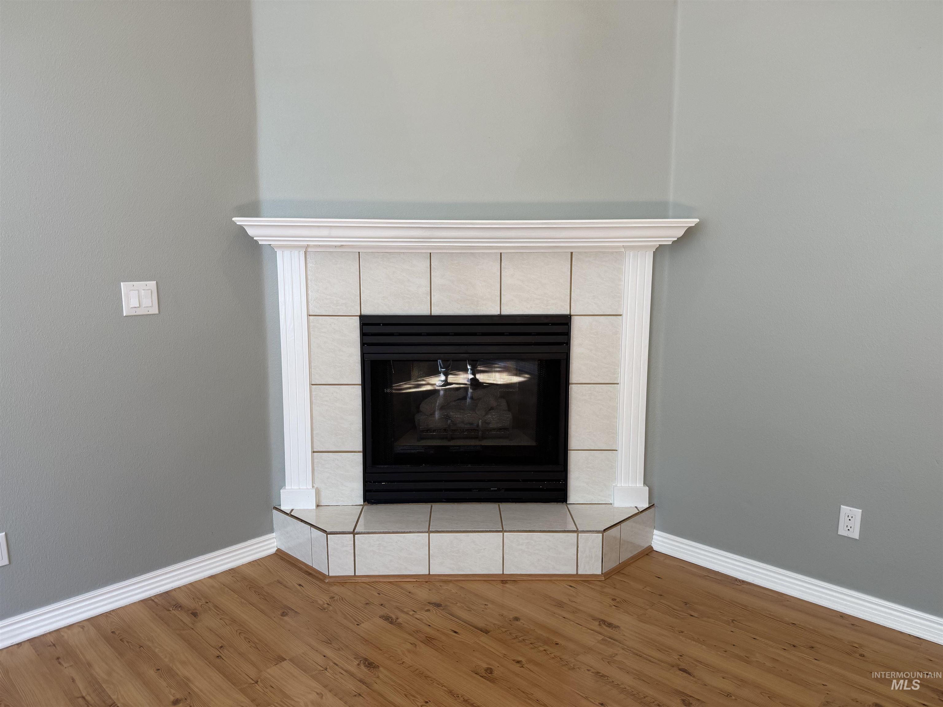 Meridian, Idaho 83646, United States, 3 Bedrooms Bedrooms, ,2 BathroomsBathrooms,Residential,Pending,118798