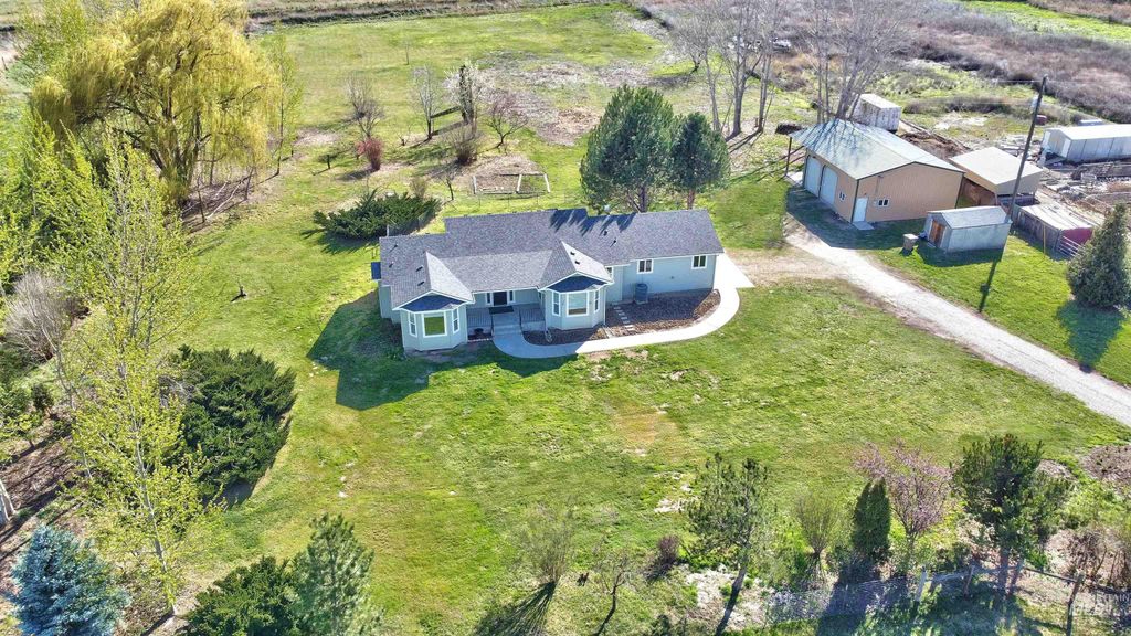 Photo of 9451 W Hwy 52, Emmett, ID 83617 (MLS # 98980572)