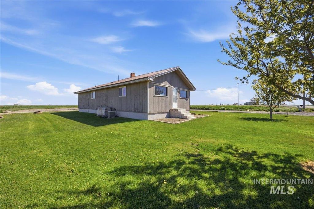 Photo of 622 E 3600 N, Castleford, ID 83321 (MLS # 98984699)