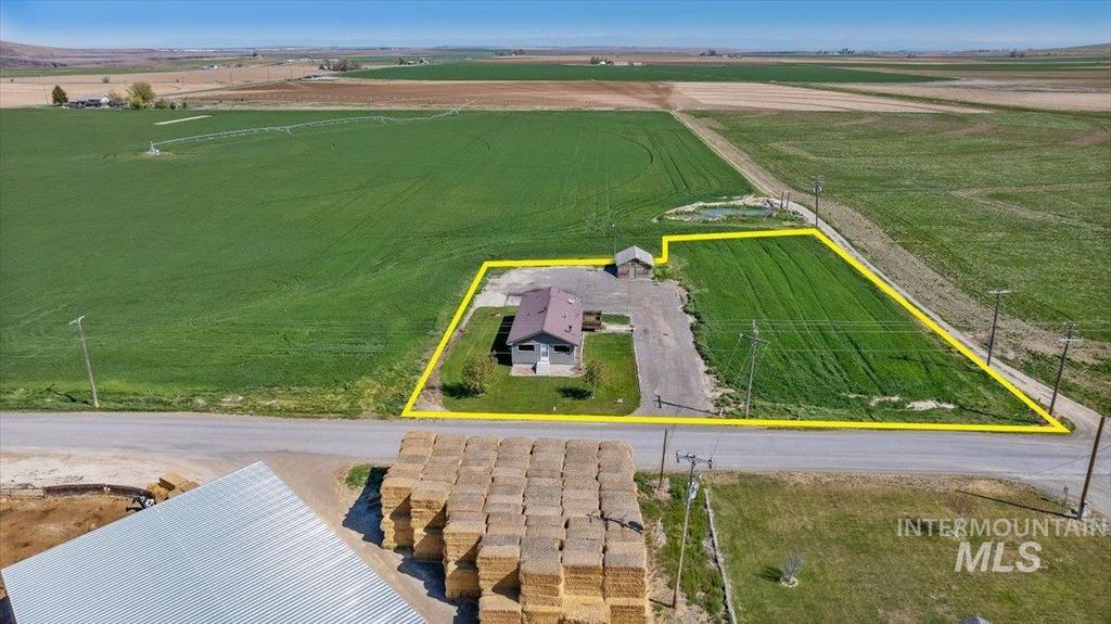 Photo of 622 E 3600 N, Castleford, ID 83321 (MLS # 98984699)