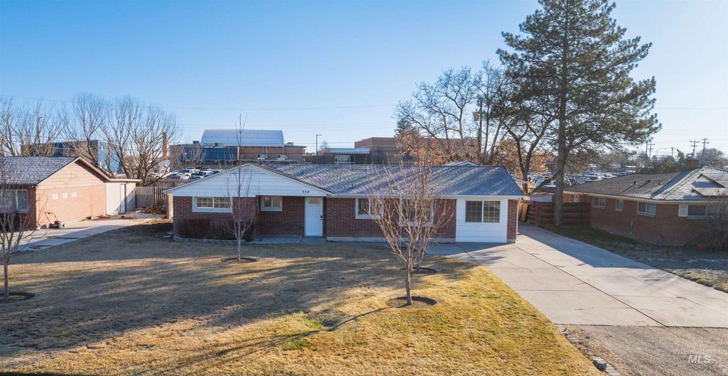 Photo of 554 Lynwood Blvd, Twin Falls, ID 83301 (MLS # 98973652)