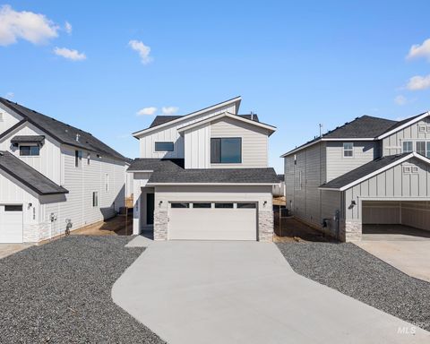 Photo of 6642 W Black Butte Dr, Meridian, ID 83646 (MLS # 98976251)