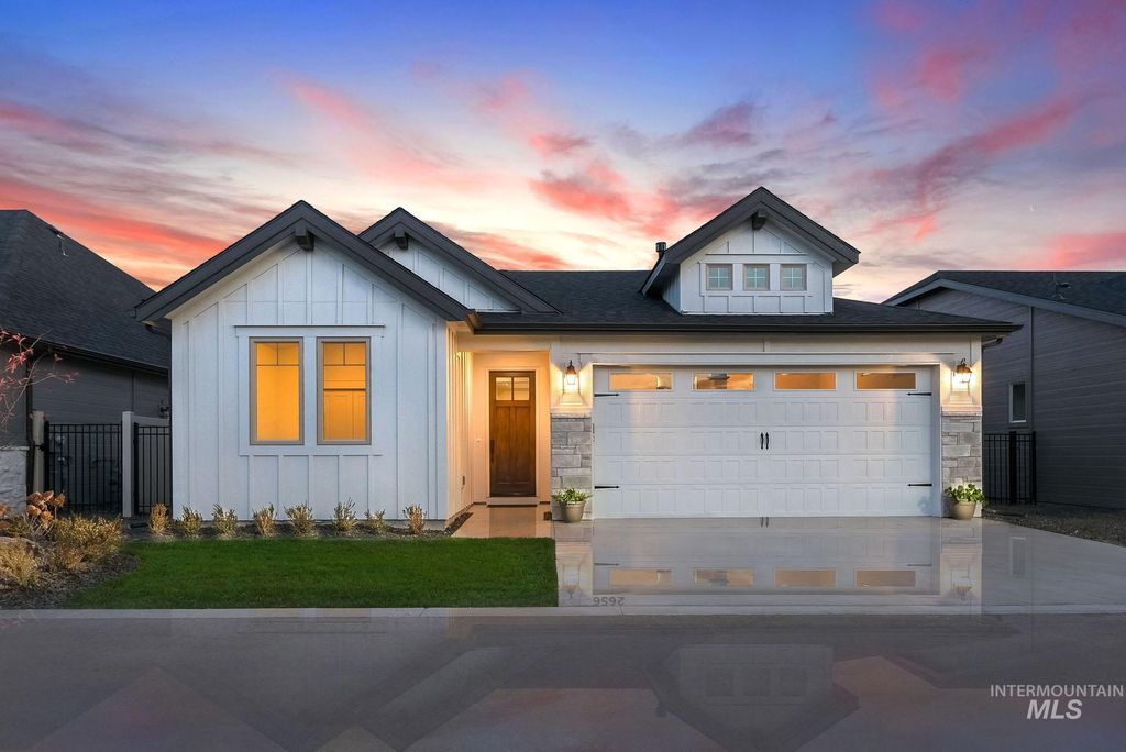 Photo of 2577 E Galleon Ln, Meridian, ID 83642 (MLS # 98964070)