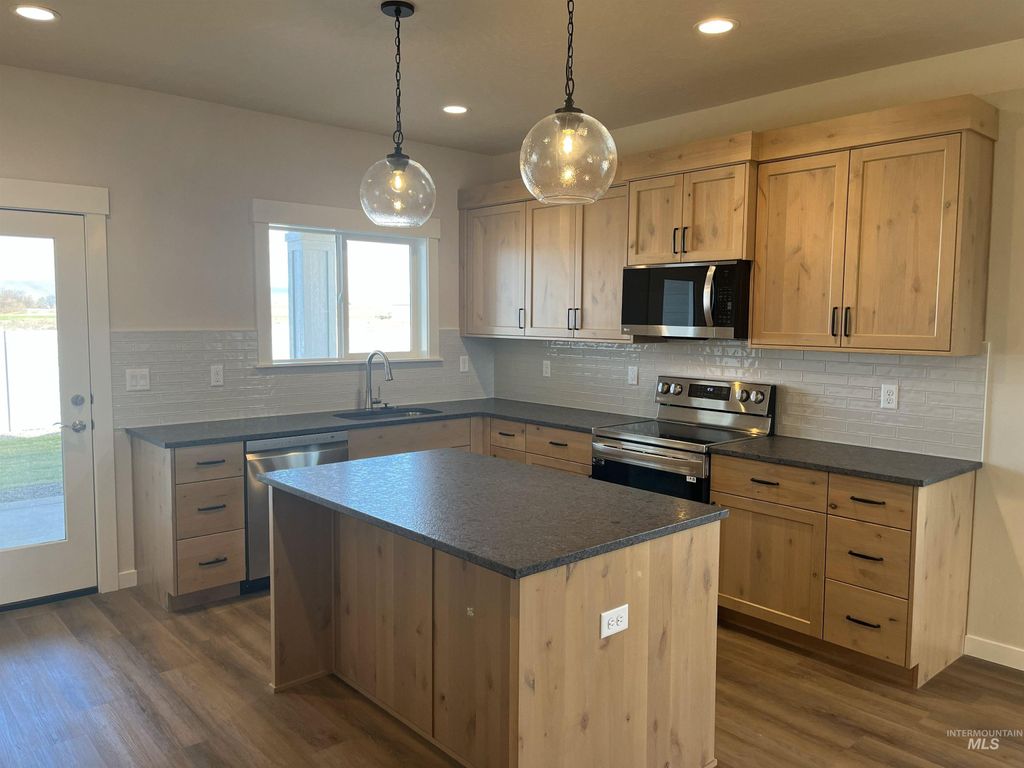Photo of 1615 Trail Way, Weiser, ID 83572 (MLS # 98975246)