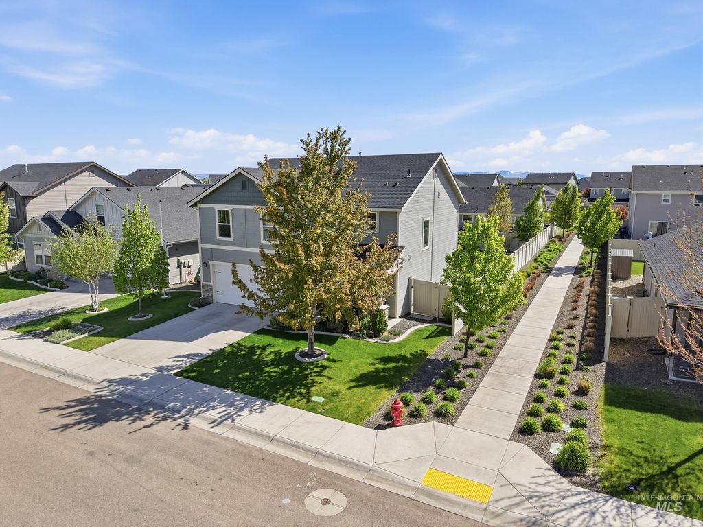 Photo of 17836 Sunset Ridge Ave, Nampa, ID 83687 (MLS # 98984081)