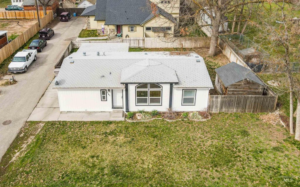Photo of 2107 S Phillippi Street, Boise, ID 83705 (MLS # 98978851)