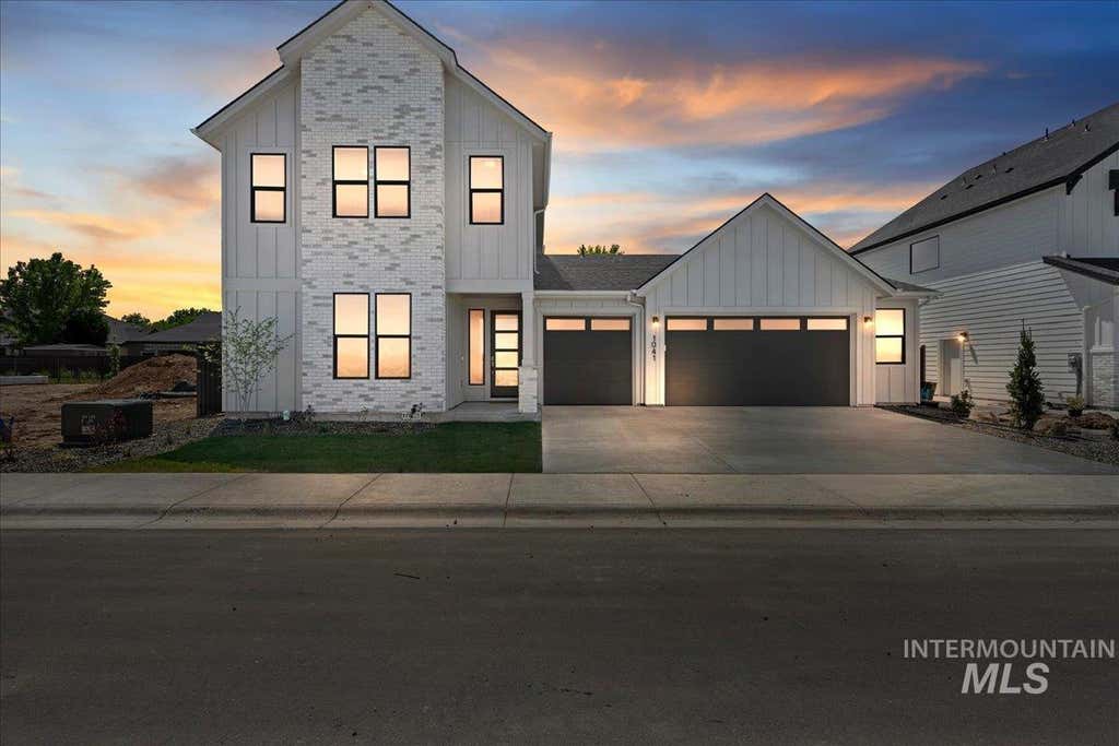 Photo of 1041 W Malbar St, Meridian, ID 83646 (MLS # 98986022)