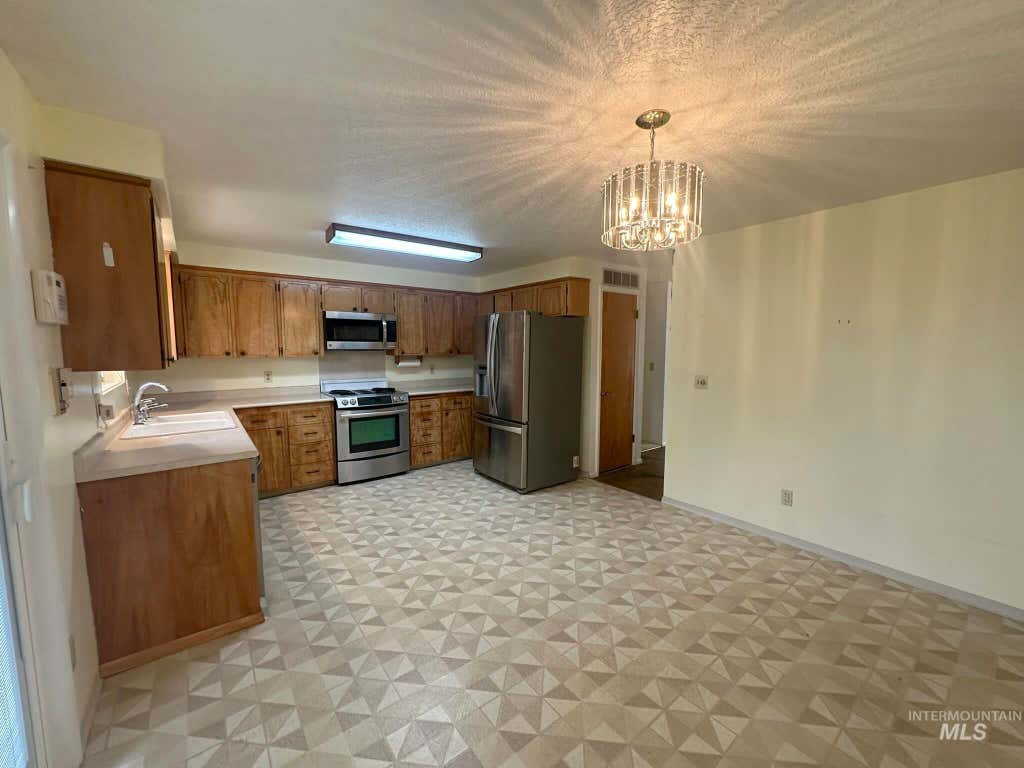 Photo of 4821 N Parkwood ST, Boise, ID 83704 (MLS # 98995724)