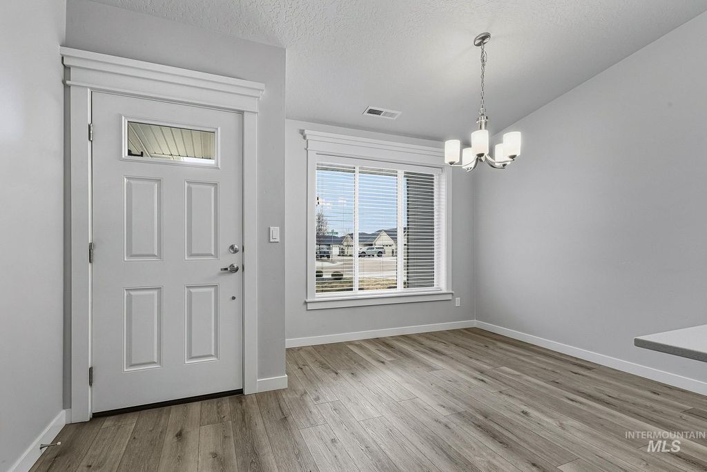 Photo of 3065 N Summerbrook Ave, Meridian, ID 83646 (MLS # 98974235)