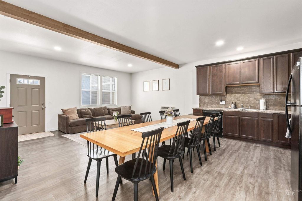 Photo of 1162 Tiempo Dr, Moscow, ID 83843 (MLS # 98948541)