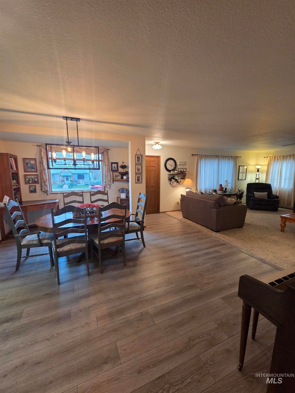 Photo of 1607 Main Street, Pomeroy, WA 99347 (MLS # 98978162)