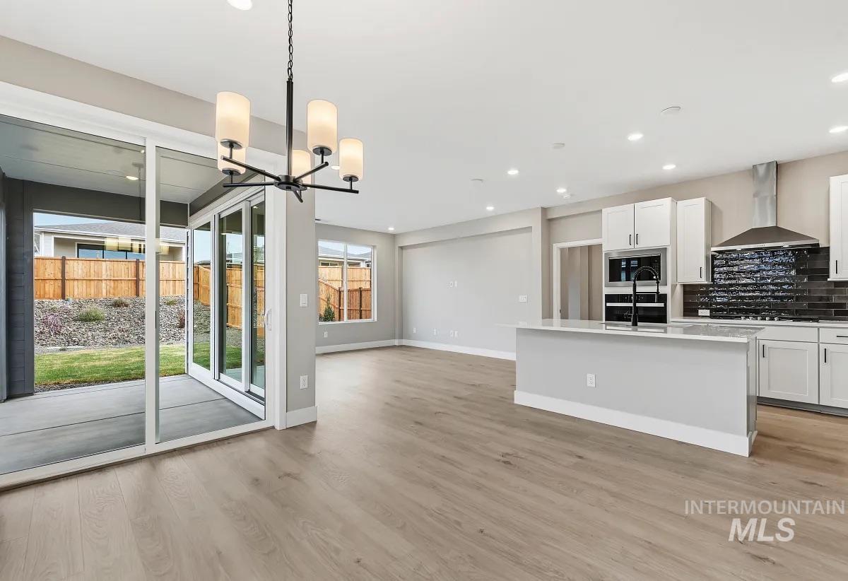 12212 S Connection Ln