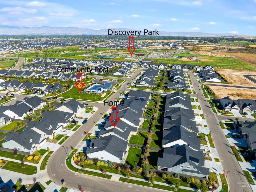 Photo of 1711 E Spire Street, Meridian, ID 83642 (MLS # 98964075)