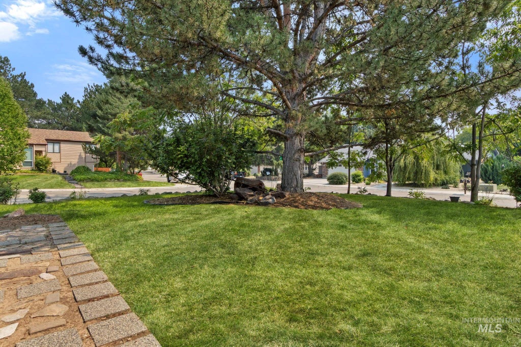 Photo of 3368 E Whitman DR, Boise, ID 83716 (MLS # 98995753)