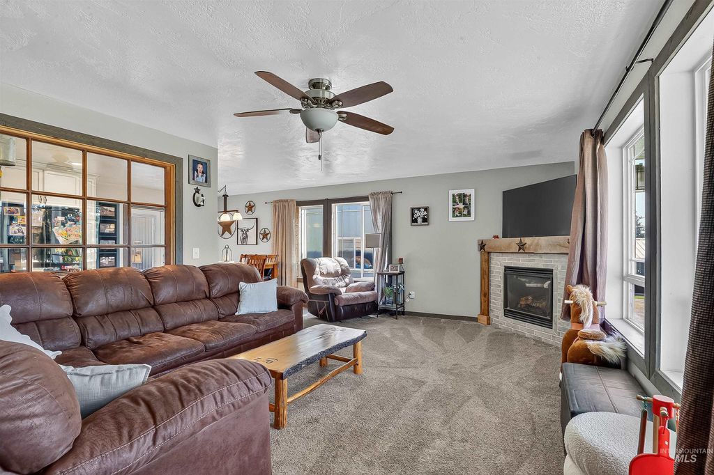 Photo of 611 E Main Street, Craigmont, ID 83523 (MLS # 98959128)