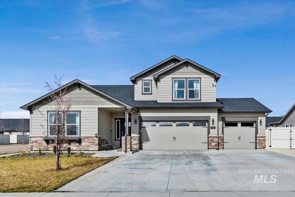 Photo of 5682 E Effra St, Nampa, ID 83687 (MLS # 98977394)