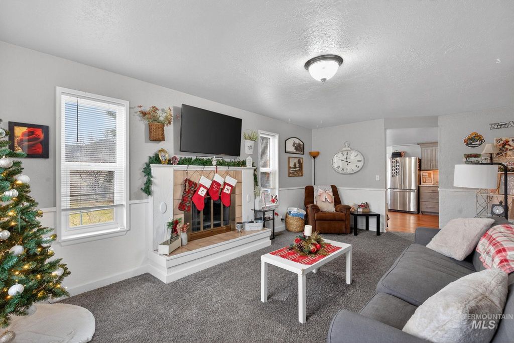 Photo of 337 N Johnson Avenue, Pocatello, ID 83204 (MLS # 98982068)