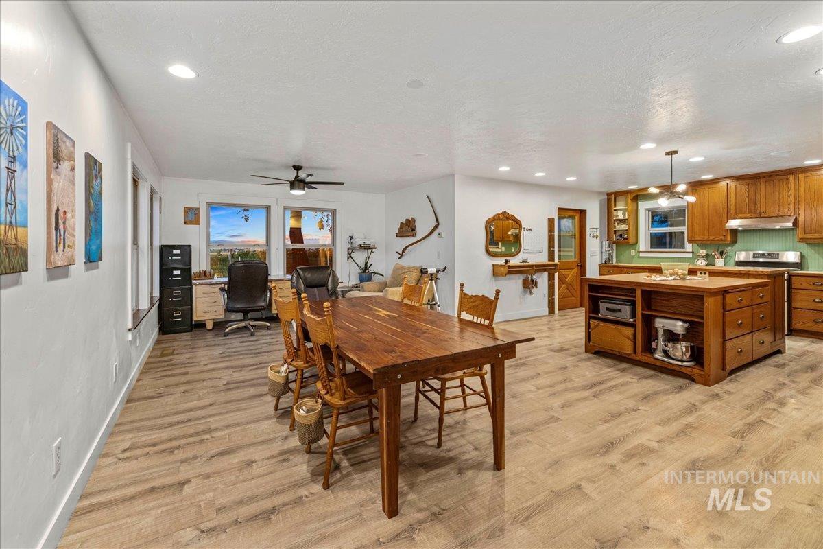 6712 Stagecoach Rd