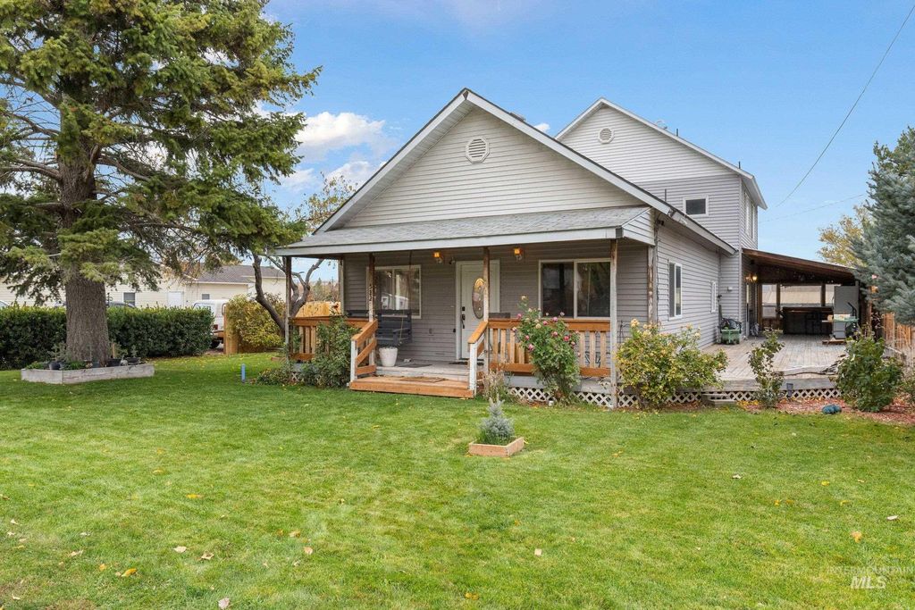 Photo of 522 E Cleveland Ave #N Commercial, Glenns Ferry, ID 83623 (MLS # 98966978)