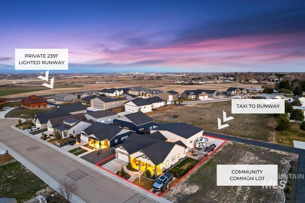 Photo of 21301 Cessna Ct, Greenleaf, ID 83626 (MLS # 98976299)