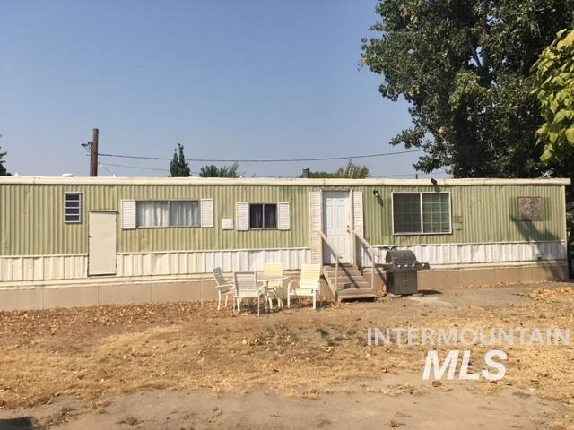 Photo of 929 N 8th St, Payette, ID 83661 (MLS # 99004125)