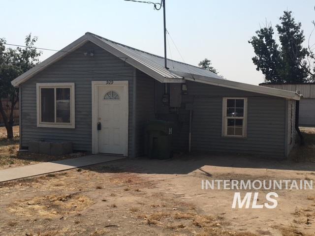 Photo of 929 N 8th St, Payette, ID 83661 (MLS # 99004125)