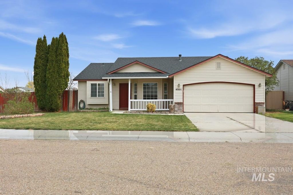 Photo of 4801 W Buffalo Grass Ave, Caldwell, ID 83607 (MLS # 98979596)