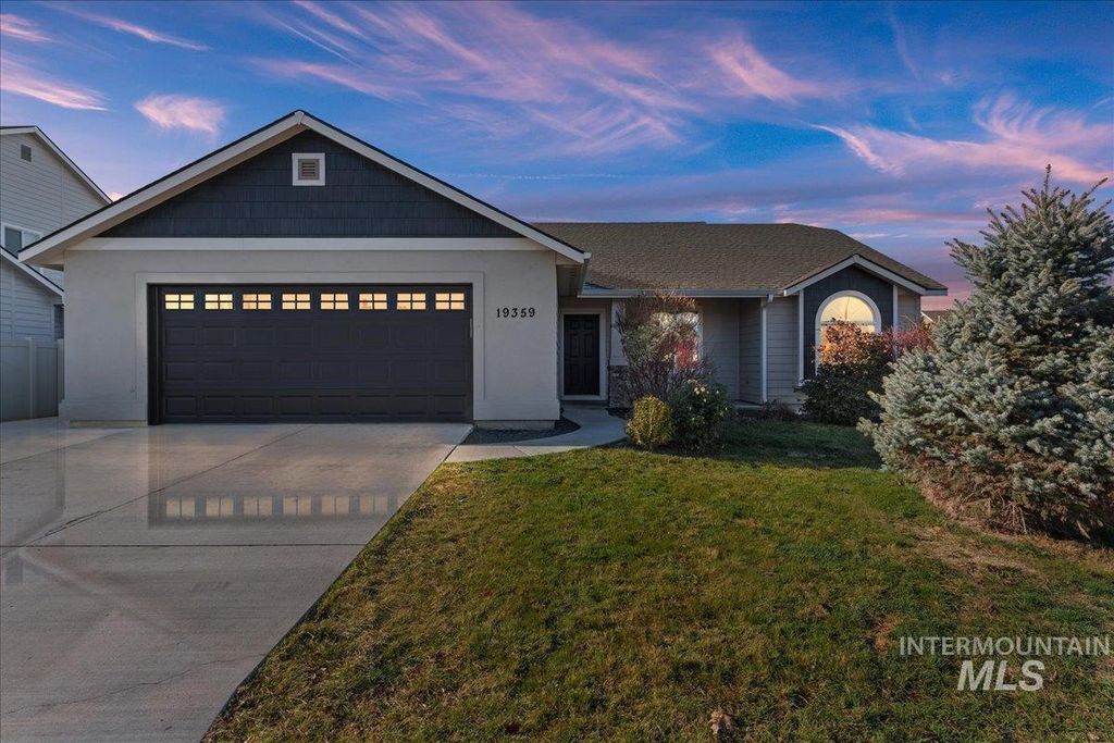 Photo of 19359 Warbler Way, Caldwell, ID 83605 (MLS # 98971902)