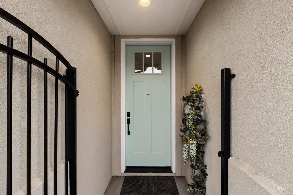 Photo of 34 N Sagehen Lane, Nampa, ID 83651 (MLS # 98974449)