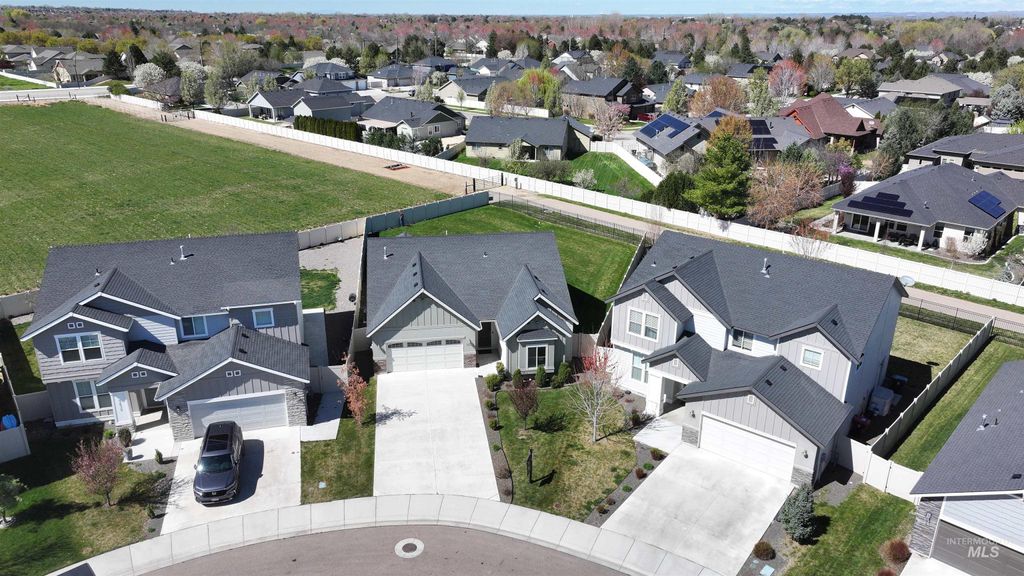 Photo of 3442 E Santo Stefano Ct, Meridian, ID 83642 (MLS # 98980901)