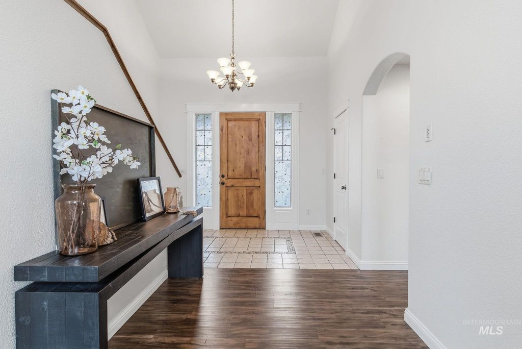 Photo of 1805 W Lotus Ponds Ct, Nampa, ID 83651 (MLS # 98980562)