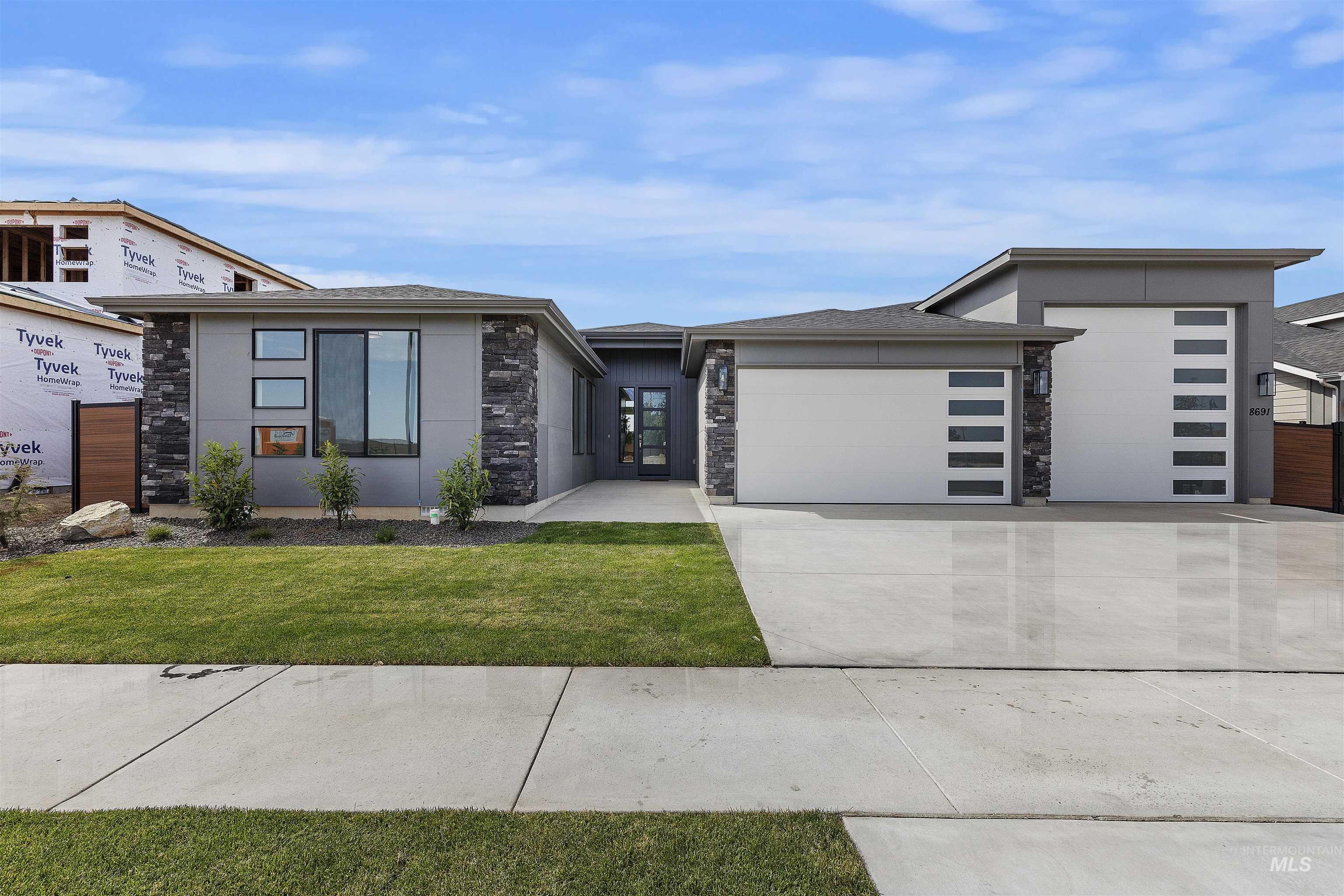 8691 W Inspirado Street