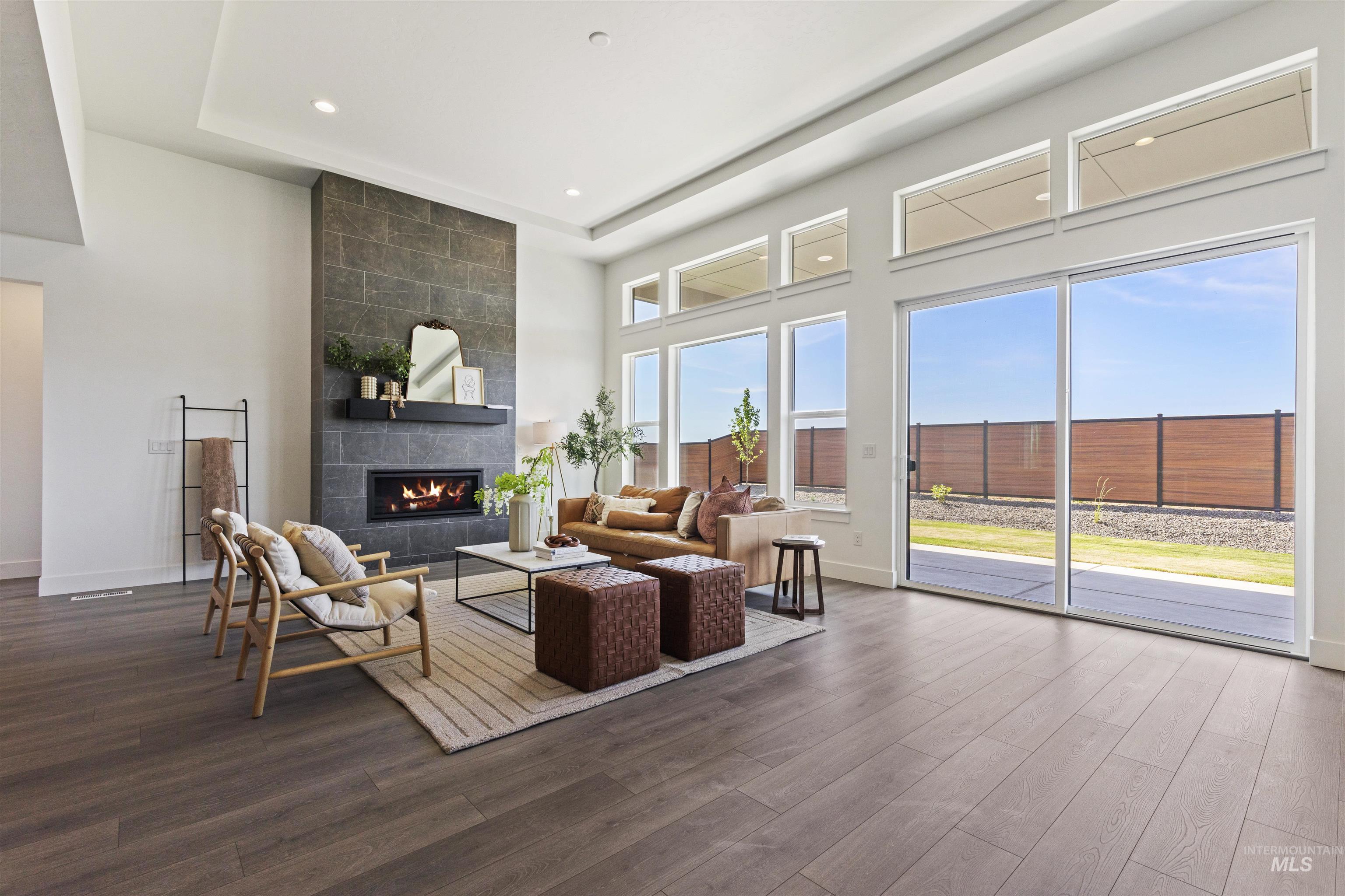 8691 W Inspirado Street