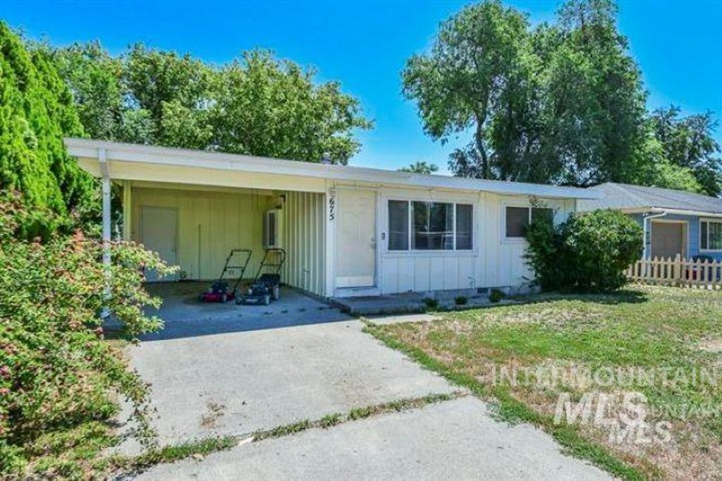Photo of 675 S 13th E, Mountain Home, ID 83647 (MLS # 98972491)