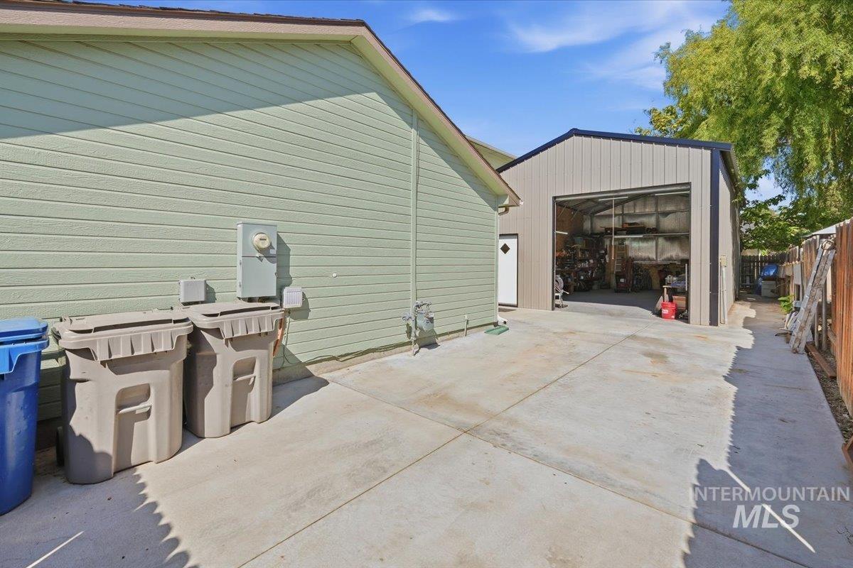7515 E Nottingham
