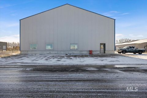 Photo of 311 Centennial Dr, Heyburn, ID 83336 (MLS # 98971942)