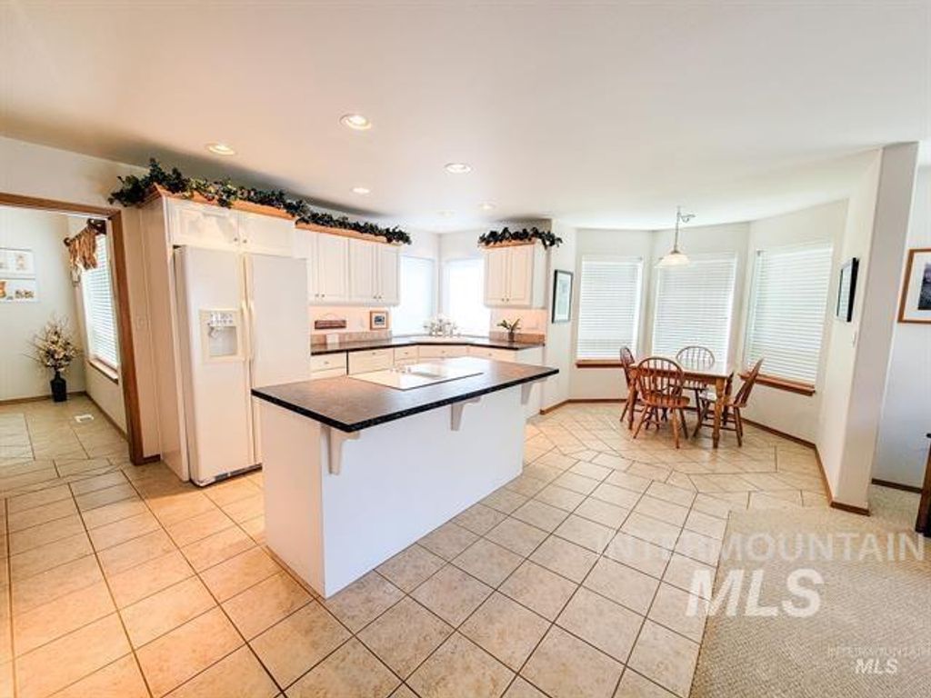 Photo of 3716 11th St E, Lewiston, ID 83501 (MLS # 98956539)