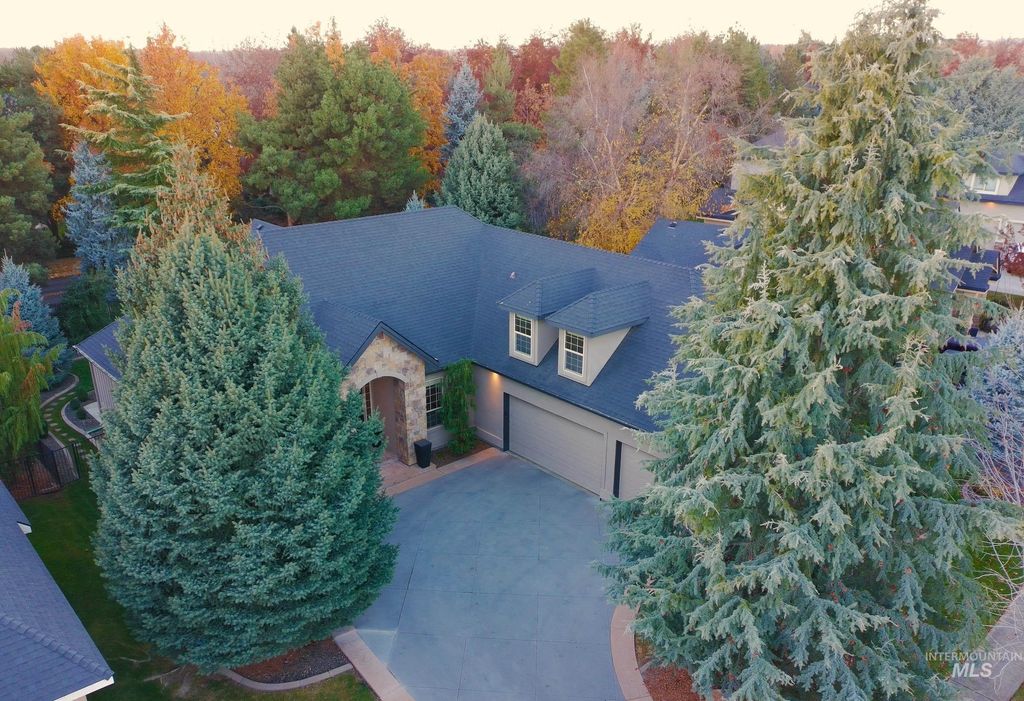 Photo of 1109 S Arbor Island Way, Eagle, ID 83616 (MLS # 98968492)