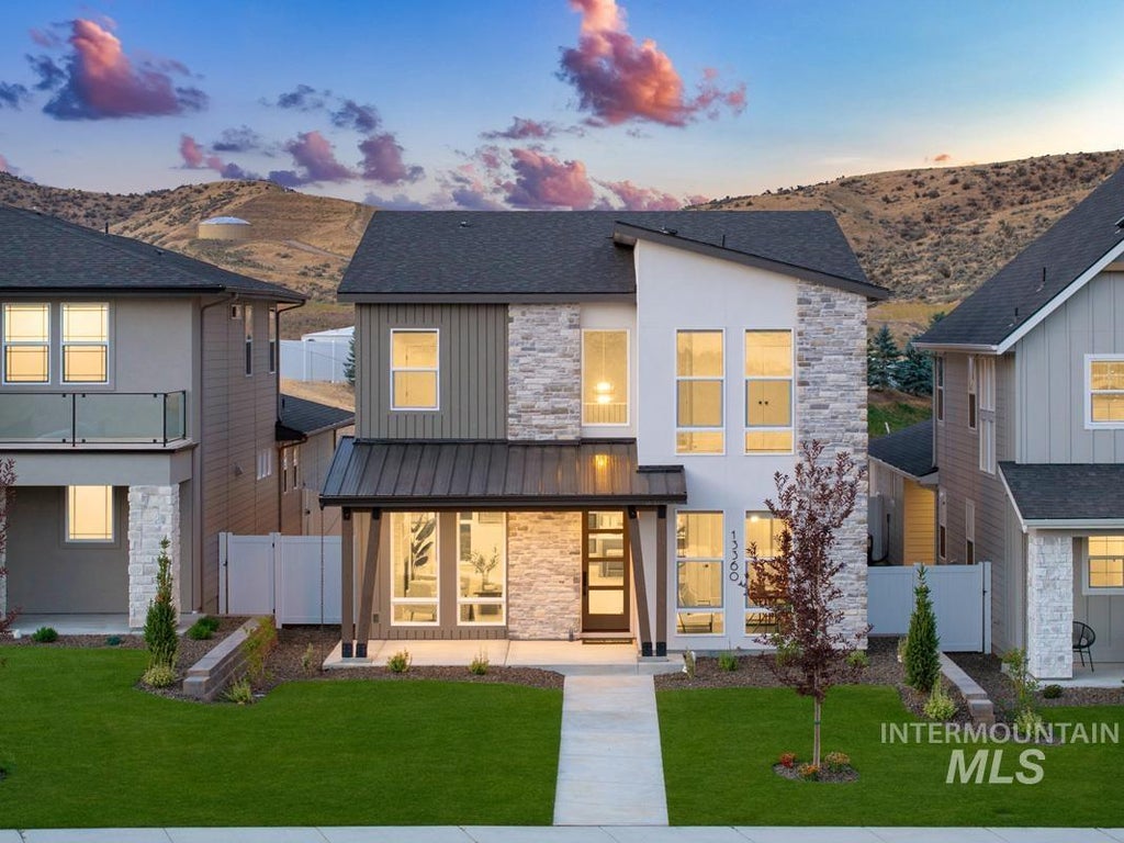 Photo of 13360 N Spring Creek Way, Boise, ID 83714 (MLS # 99000085)