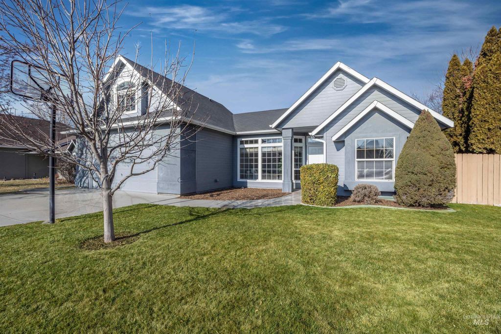 Photo of 4122 E Roan Meadow, Nampa, ID 83687 (MLS # 98973595)