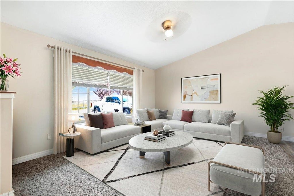 Photo of 2123 E 3970 N, Filer, ID 83328 (MLS # 98996633)