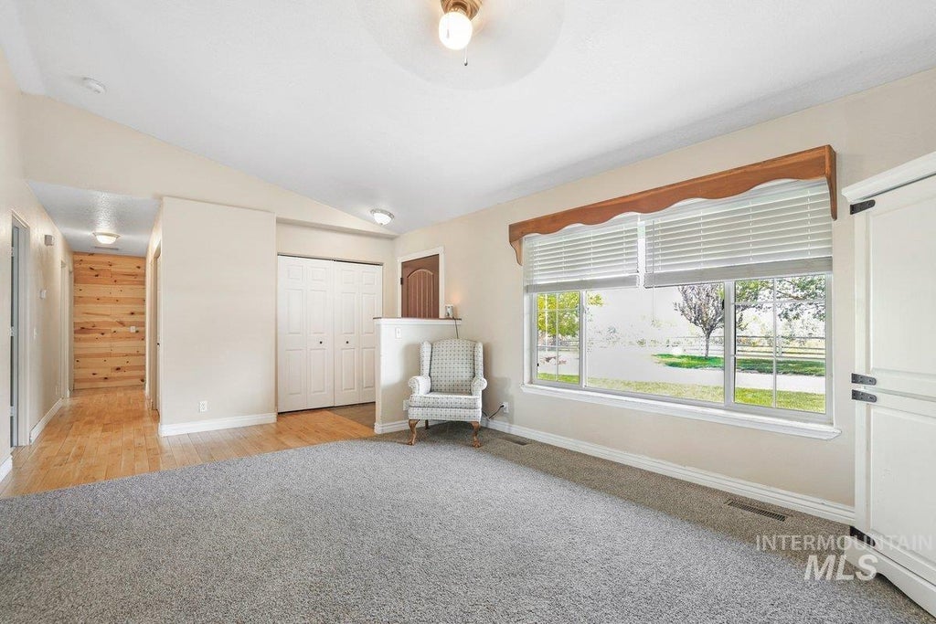 Photo of 2123 E 3970 N, Filer, ID 83328 (MLS # 98996633)