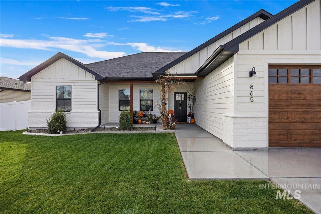 Photo of 865 Emerald Dr. N DR, Kimberly, ID 83341 (MLS # 99005094)