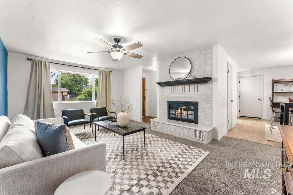 Photo of 4140 N Liesel Pl, Boise, ID 83704 (MLS # 98995719)