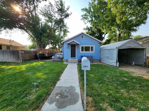 Photo of 207 9th Ave N AVE, Nampa, ID 83687 (MLS # 98994806)