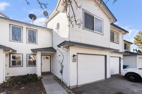 165 Sagebrush Ave Mountain Home ID 83647