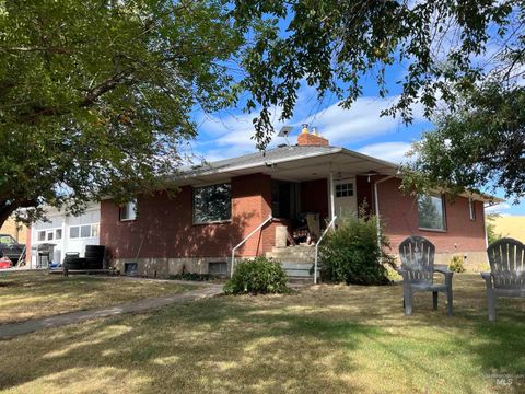 Photo of 1048 Reynolds Rd, Princeton, ID 83857 (MLS # 98958487)