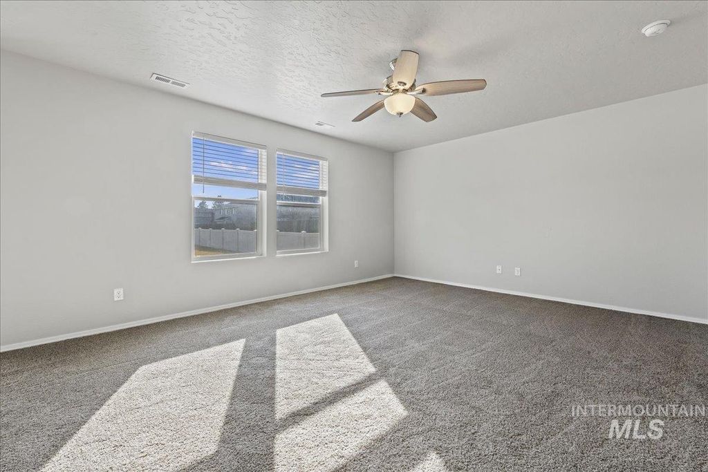 Photo of 975 W Apple Pine St, Meridian, ID 83646 (MLS # 98974434)